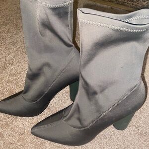 Elegant Black Women's Boots